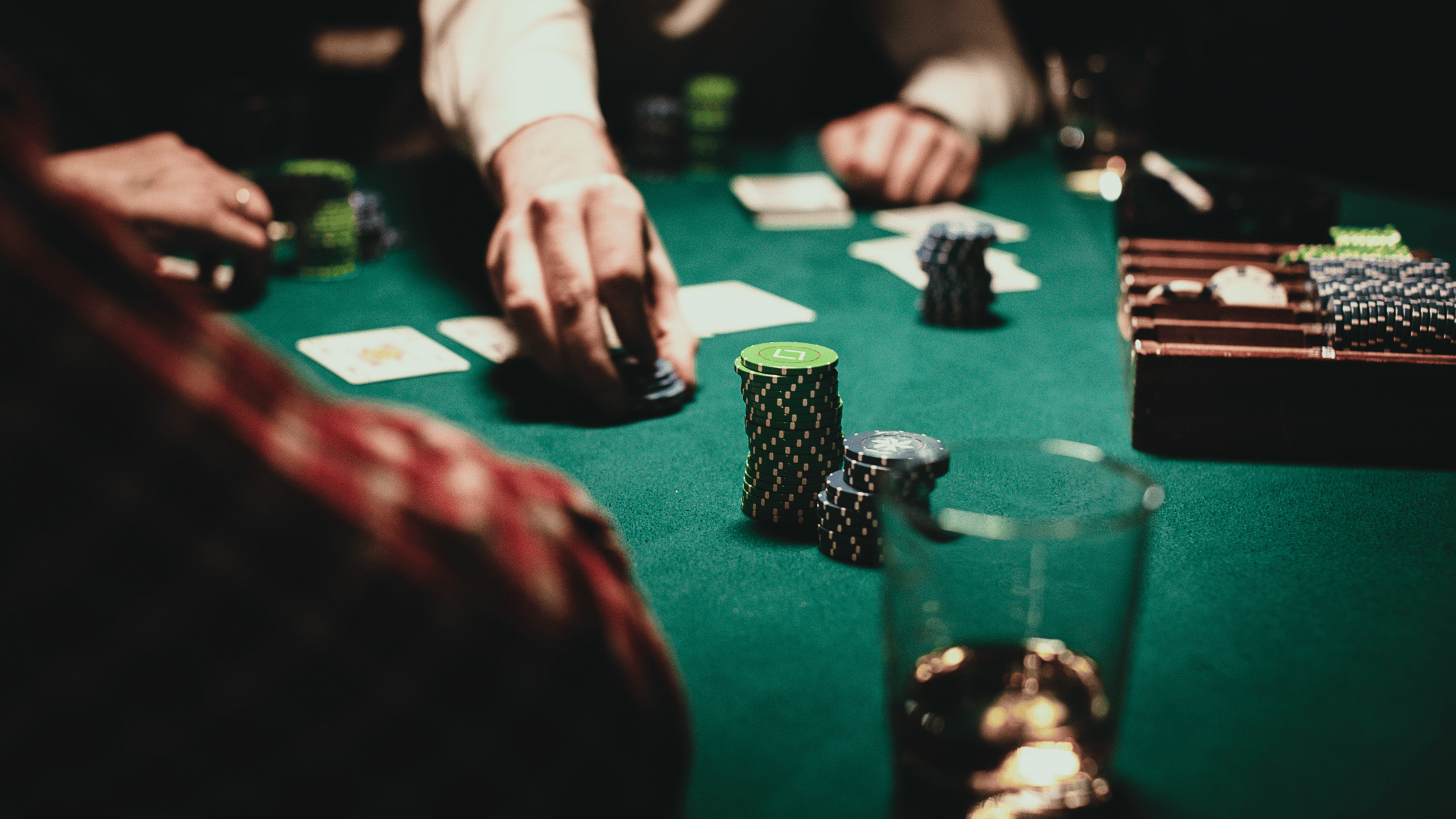 покер в онлайн казино